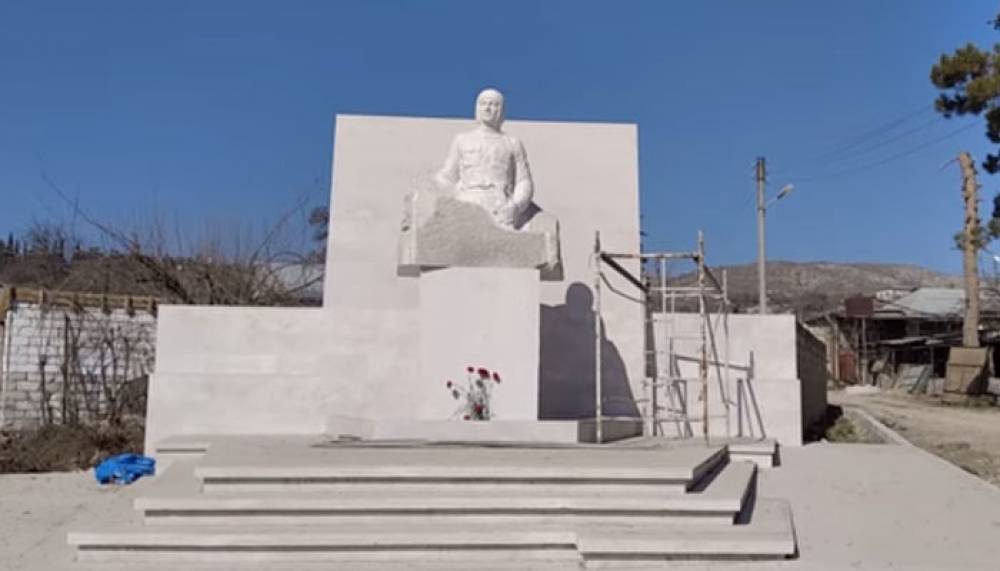Նժդեհի արձանն իր տեղում է. Արցախի նախագահի խոսնակը հերքում է լուրը