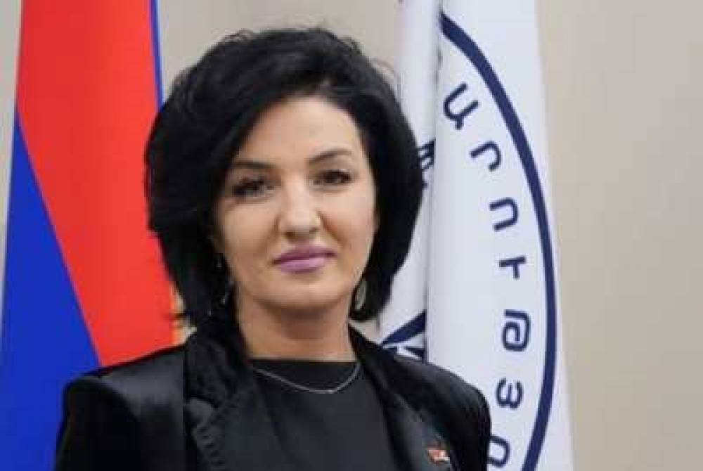 Ո՞ւր ես Աննա Հակոբյան, քույրդ ամուսնուդ եղբոր հետ Ջդրդուզում թեյ է խմում ու մուղամ է լսում. Մետաքսե Հակոբյան