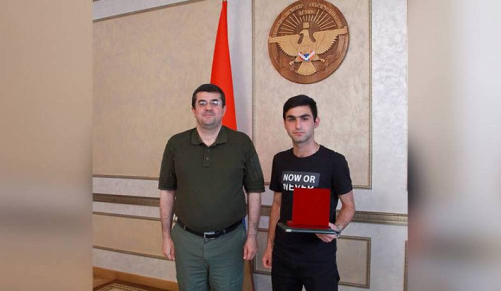 Արցախի հերոս Յուրա Ալավերդյանը պարգևատրվել է «Ոսկե արծիվ» շքանշանով