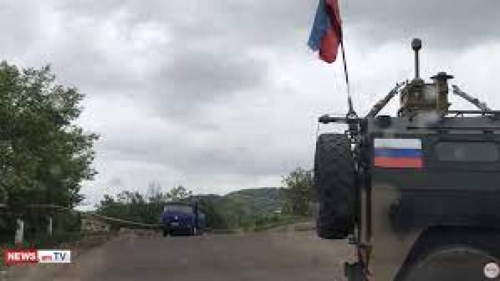 Ստեփանակերտի մոտ` «Զառին բաղ» խաչմերուկում ռուսները կանգնեցրել են հայերի մեքենաները, որ ադրբեջանցիների շարասյունն անցնի