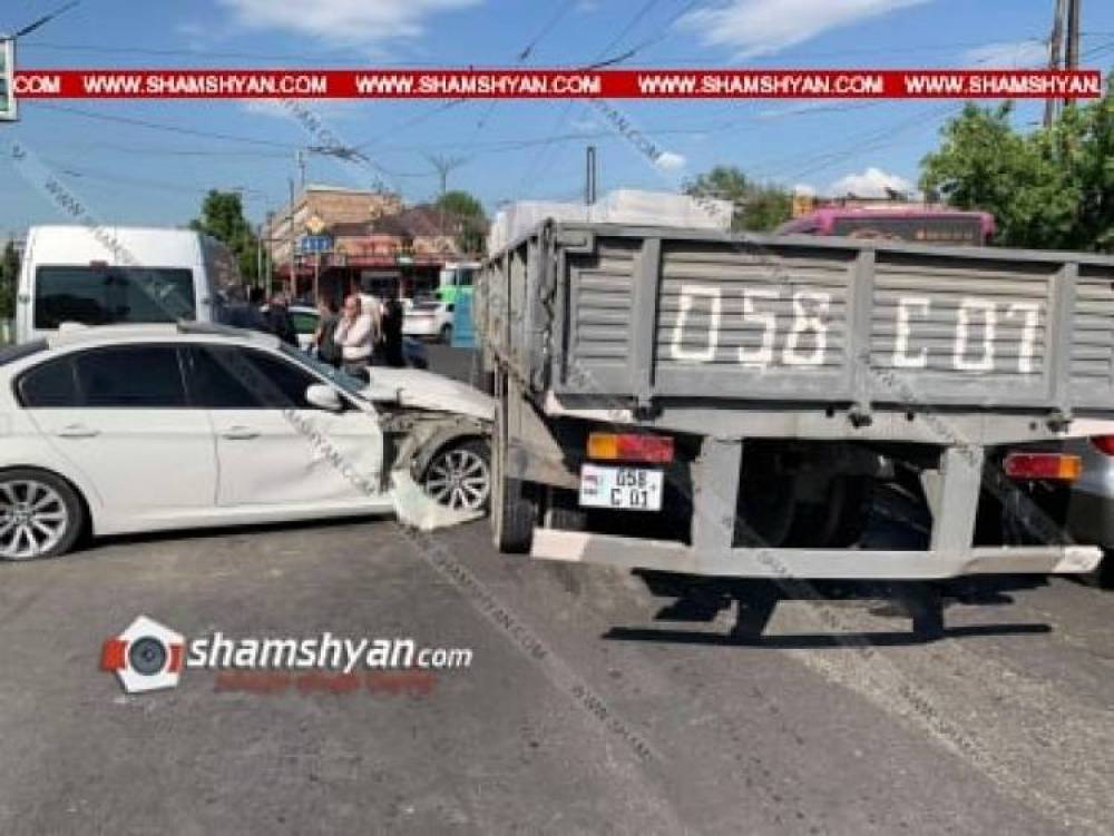 Երևանում բшխվել է 5 մեքենш․ վիրшվորների մեջ երեխшներ կան