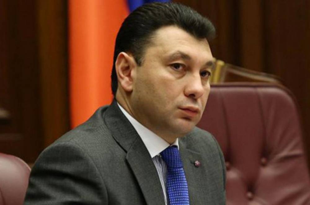 Փաշինյանն իր թրքահպատակ ելույթում քիչ էր մնում ներողություն խնդրի Թուրքիայից՝ հայ ժողովրդի կերտած Մայիսյան հաղթանակների համար․ Էդուարդ Շարմազանով