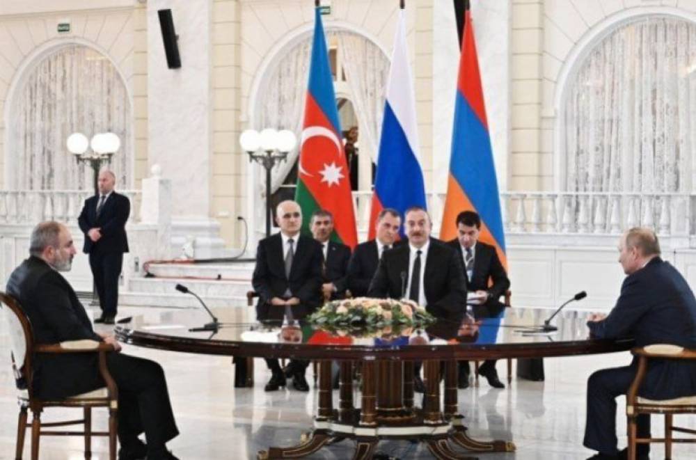 Ըստ ադրբեջանական կողմի՝ Մոսկվայում մեկնարկել է Փաշինյան-Պուտին-Ալիև եռակողմ հանդիպումը, սակայն հայկական կողմը հերքել է