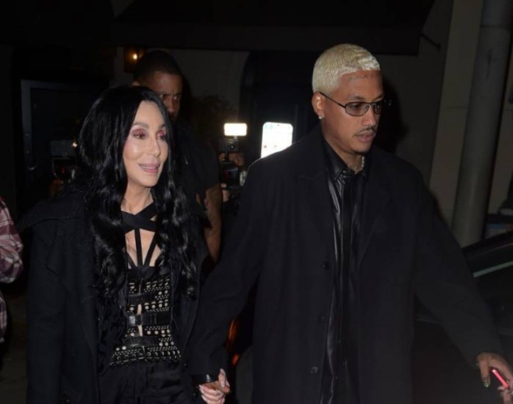 Նշանադրության մասին լուրերից հետո. Շերը բաժանվել է 37-ամյա սիրելիից