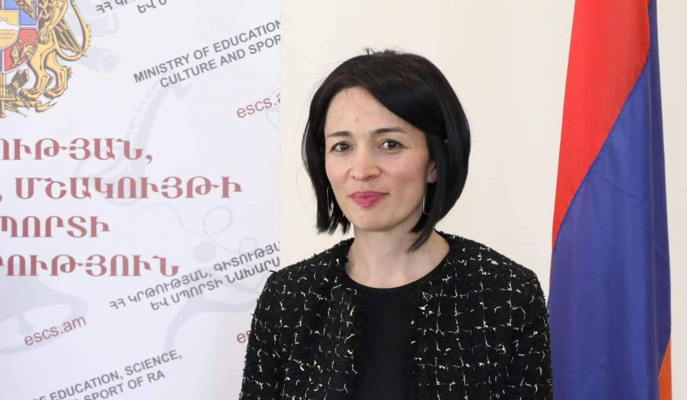 Դուք եք պետության վաղվա հենասյունը. ԿԳՄՍ նախարարի ուղերձը` հանրակրթական դպրոցների շրջանավարտներին