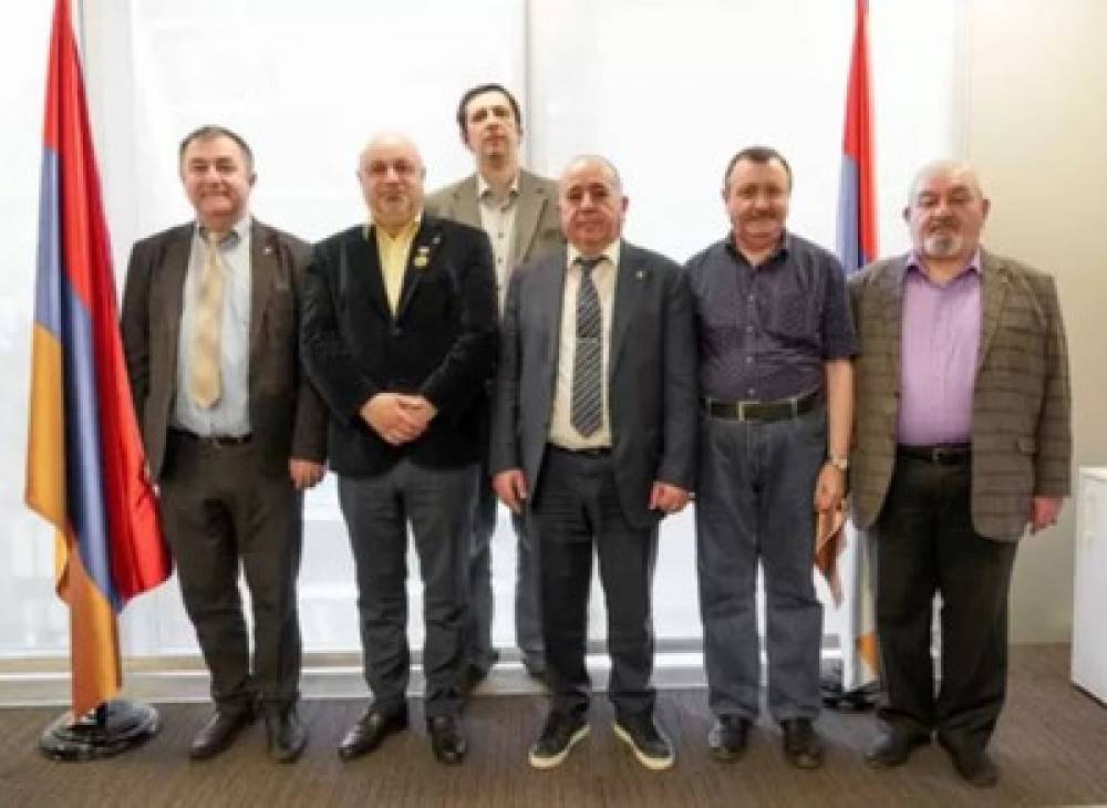 Արշակ Կարապետյանը հանդիպել է Ռուսաստանի հայ-ռուսական կազմակերպությունների համակարգող խորհրդի անդամների և քաղաքագետների հետ