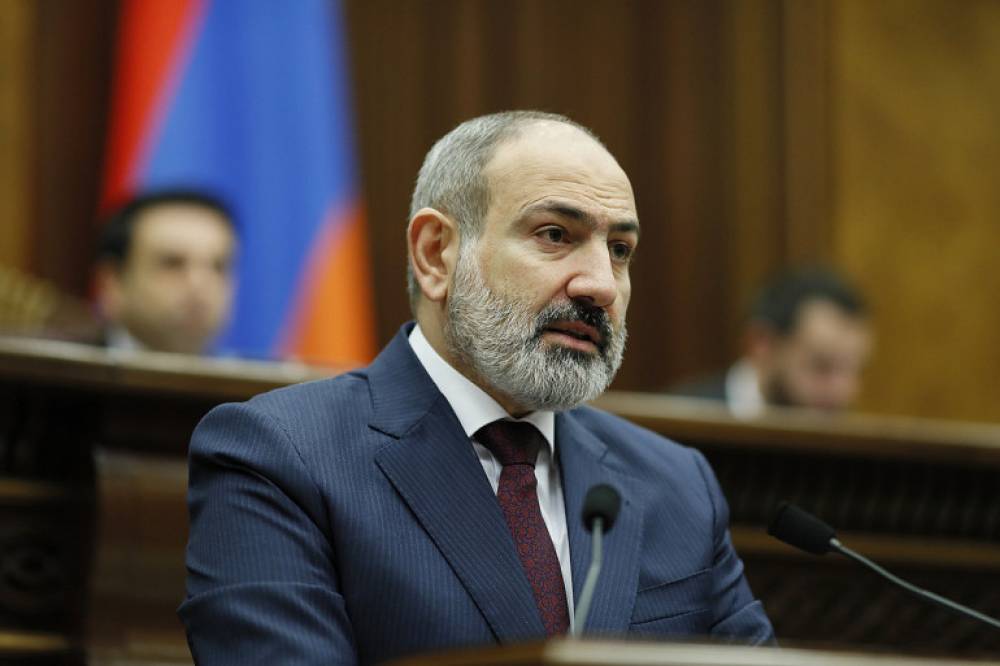 «Լևոն Տեր-Պետրոսյա՛ն, Ռոբերտ Քոչարյա՛ն, Սերժ Սարգսյա՛ն, հերիք է գնաք, մութ անկյուններում խոսեք, բան ունե՞ք ասելու, եկե՛ք գնանք ուղիղ եթերում խոսենք». Փաշինյան