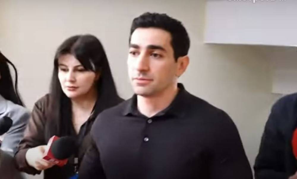 «Հիմարի մեկն ա՝ դրա համար»․ Լևոն Քոչարյանը՝ Ալեն Սիմոնյանին՝ իր հորը շպիոն համարելու մասին