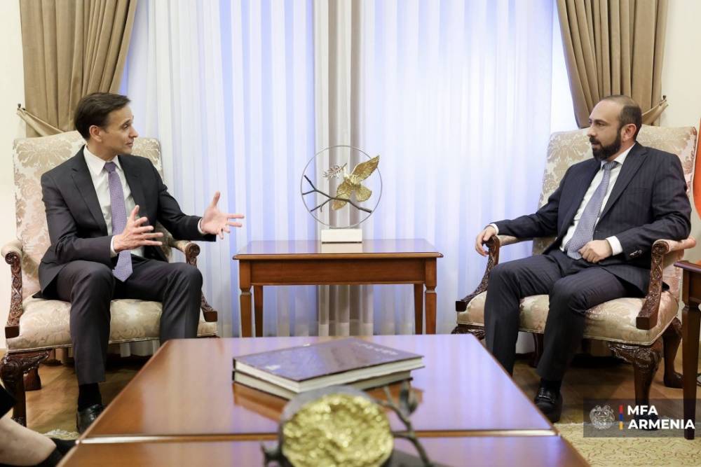 «Հայաստանի և Ադրբեջանի միջև խաղաղության համաձայնագրի ստորագրումը կդառնա պատմական հանգրվան»․ Միրզոյանը՝ ԱՄՆ պետքարտուղարի փոխտեղակալին