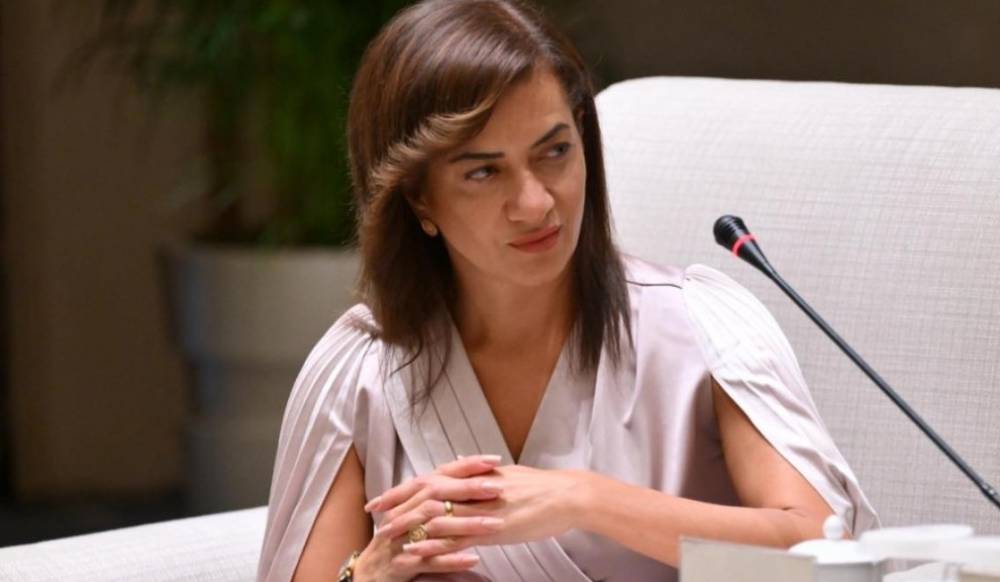 Հեռավոր գյուղի գեղցու ակցենտով տխմար. Աննա Հակոբյանը շարունակում է վիրավորել քաղաքացիներին