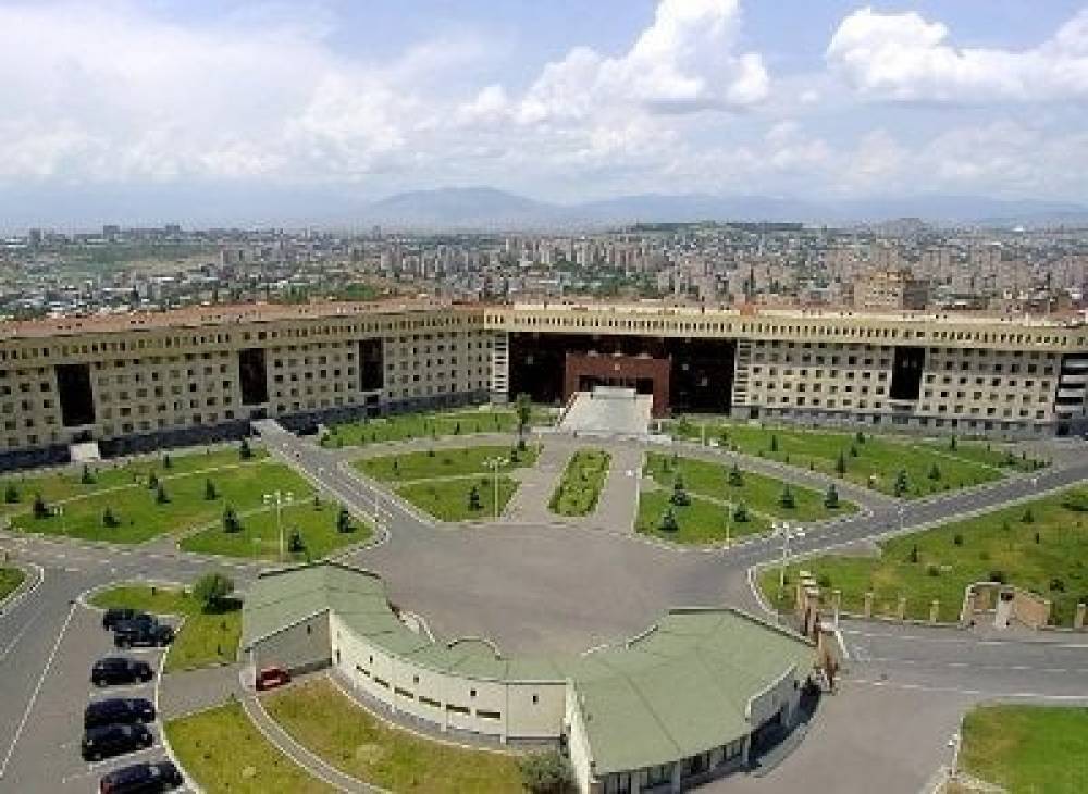 Սահմանագծի երկայնքով երբեմն արձանագրվում են անկանոն, ոչ թիրախային կրակոցներ․ ՀՀ ՊՆ