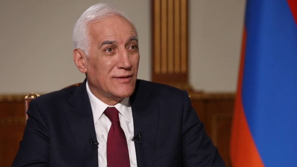 Աշխատանքն այն հիմնաքարն է, որի վրա կառուցվում է պետության առաջընթացը․ ՀՀ նախագահի ուղերձը