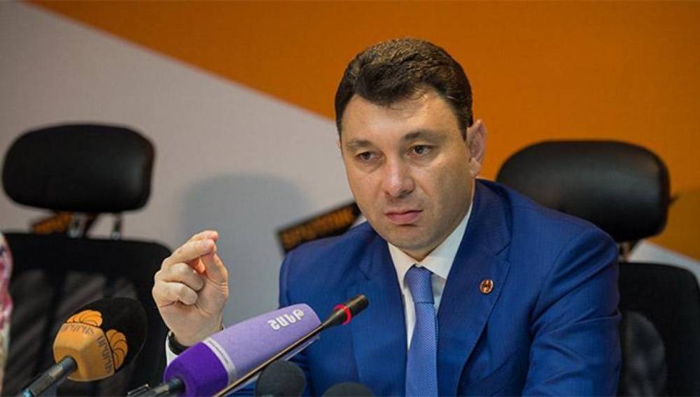 Լավրովի այցն այն մասին էր, որ Ռուսաստանը չի հեռանալու Հայաստանից. Էդուրադ Շարմազանով