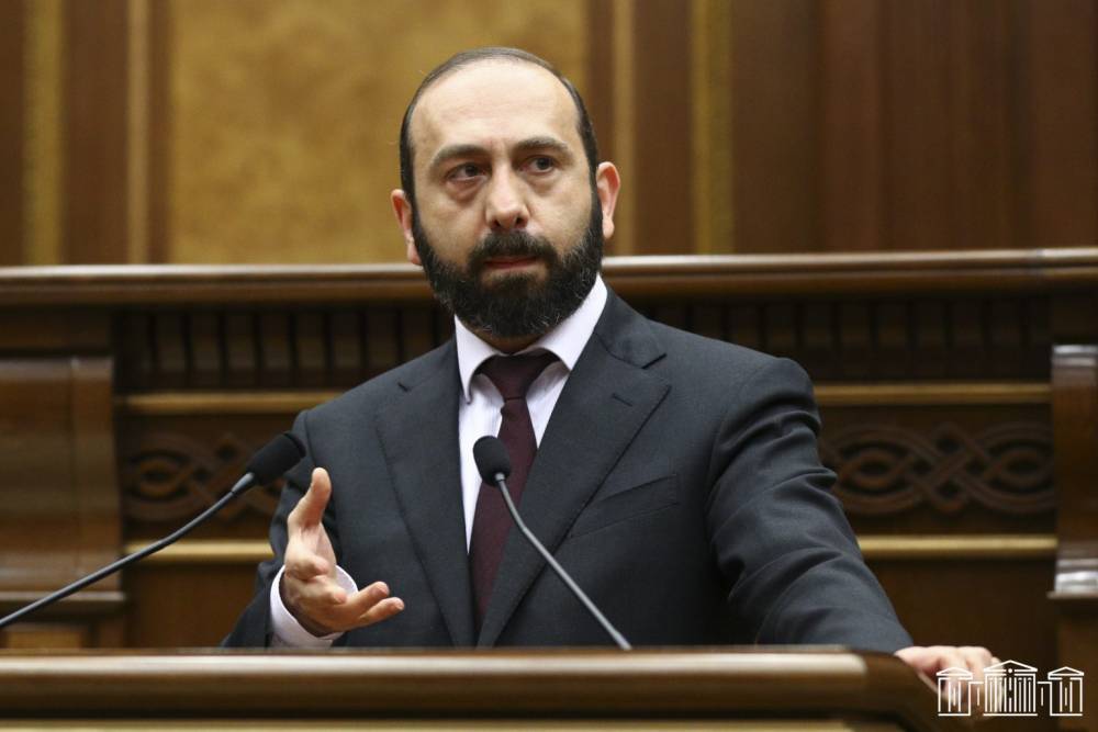 Միմյանց տարածքային ամբողջականությունը ճանաչելու սկզբունքն արտահայտված է եղել ԼՂ հարցով բանակցային բոլոր փուլերում. Արարատ Միրզոյան