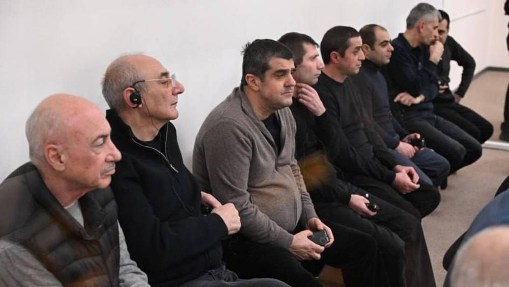 Բաքվում տեղի է ունեցել Արցախի ռազմաքաղաքական ղեկավարության և մյուս գերիների հերթական «դատը». ցուցմունք են տվել «զոհերը»