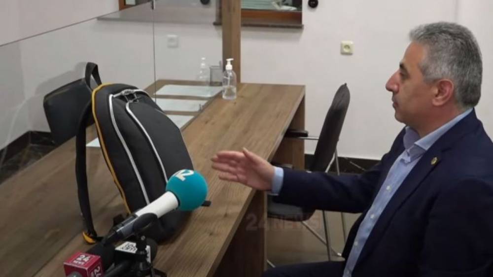 «Սրանք իմ ձեռքից պրծում չունեն». հերթական ՔՊ-ականից մերժում ստանալով՝ Ղազարյանը նրա փոխարեն «հանդիպում» կազմակերպեց իր ուսապարկի հետ