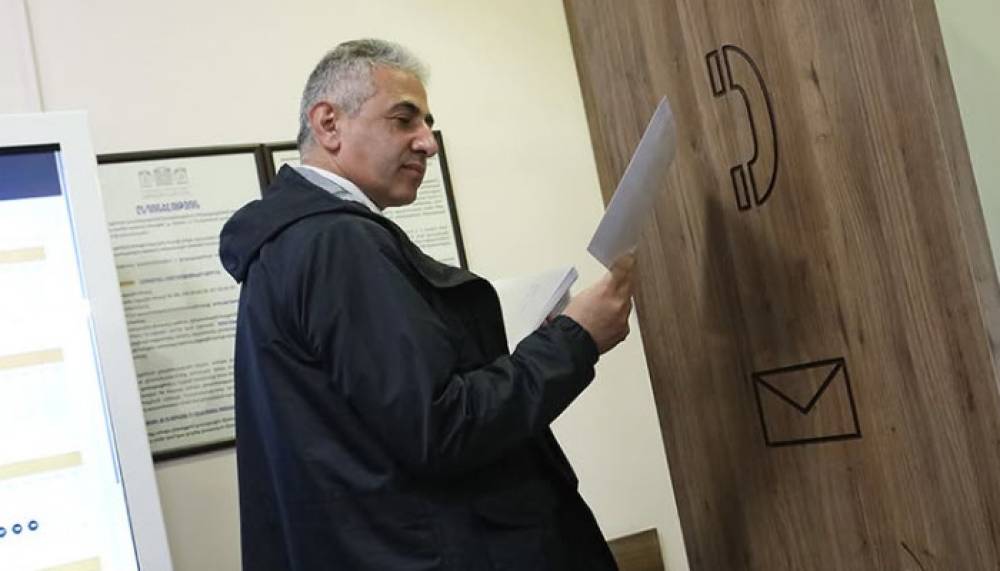 Հիմա․ Էդգար Ղազարյանն եկավ ԱԺ․ ով է նրան ընդունելու