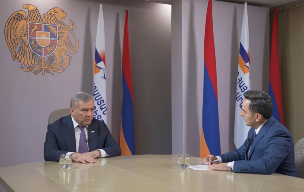 «Այդ 8 միլիարդ դոլարը շատ անգրագետ է ծախսվել». Սամվել Կարապետյանը՝ զորահանդեսին ցուցադրված զինտեխնիկայի մասին (Տեսանյութ)