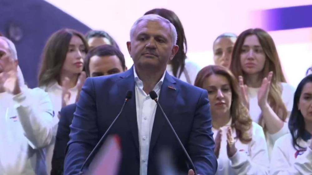 Գիտեմ՝ վանաձորցին ինձ չէր ների, եթե ես թիկունքի ետևում որևէ մութ խաղի մեջ մտնեի․ Մամիկոն Ասլանյան