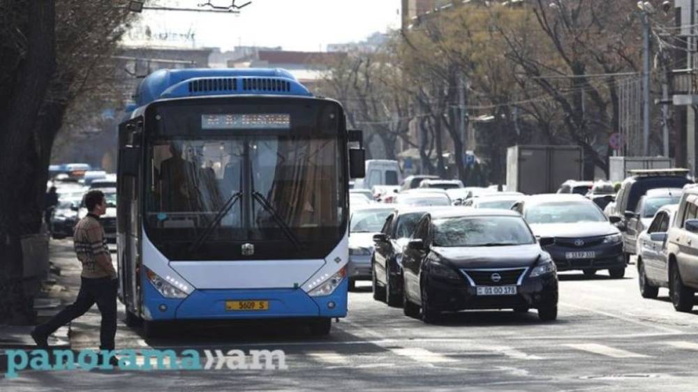 Սեբաստիա փողոցում վթար է տեղի ունեցել՝ ավտոբուսի և մոպեդի մասնակցությամբ, վերջինիս վարորդը տեղափոխվել է հիվանդանոց