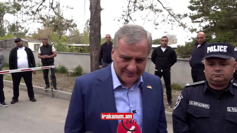 «Շան տեղ մի դրեք». Սամվել Կարապետյանի կոշտ պատասխանը՝ Փաշինյանին