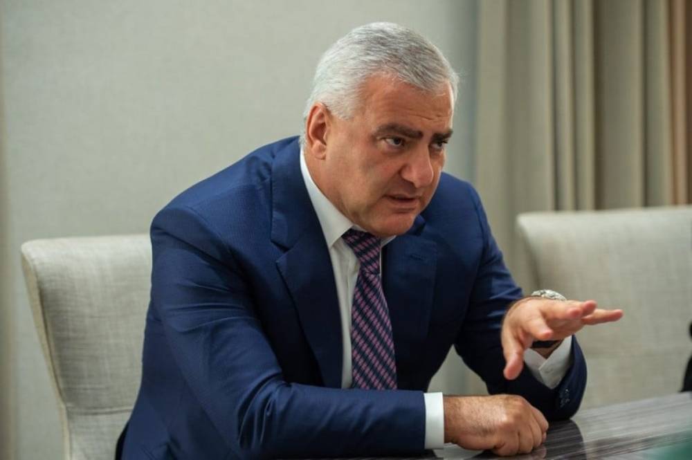 Դա միակ տարբերակն էր, որ մենք հիմա ունենայինք հայկական Արցախ. Կարապետյանը վստահեցնում է՝ պատերազմի օրերին Հայաստանի ու Ադրբեջանի միջև հավասարության նշան չի դրել