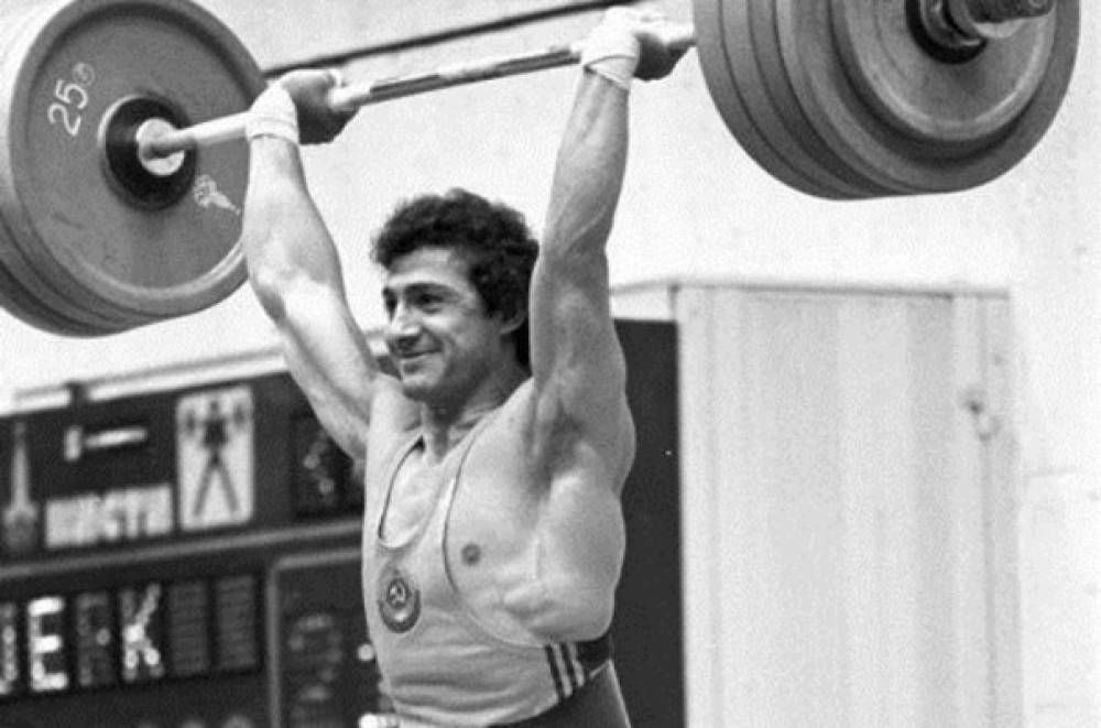 ՀՀ սպորտի և երիտասարդության հարցերի նախարարությունն առաջարկել է Յուրի Վարդանյանին հուղարկավորել պանթեոնում