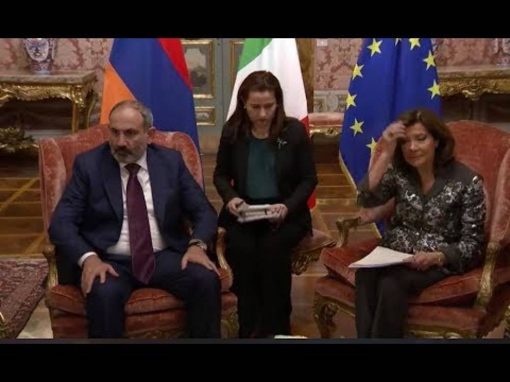 Անհարմար իրավիճակ՝ Իտալիայի Սենատի նախագահի և Փաշինյանի հանդիպումից առաջ (տեսանյութ)