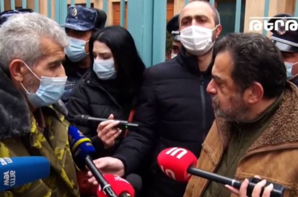 Քաշաթաղից դատարկ դուրս եմ եկել, այդ սրիկա ստորագրողը գոնե ժամկետ սահմաներ գերիների վերադարձի համար, տղաս 64 օր է՝ չկա. անհետ կորածի ծնող (տեսանյութ)