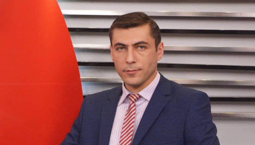 «Այ այդպես վախեցած էլ ապրեք». Գագիկ Սուրենյանի պատասխանը` ադրբեջանական լրատվամիջոցին