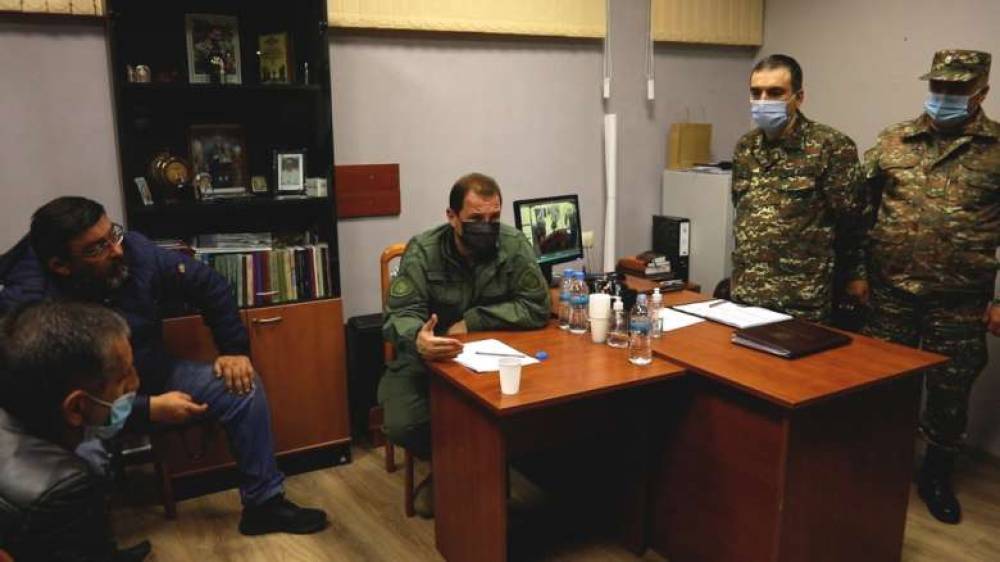 Դավիթ Տոնոյանը հանդիպել է անհետ կորած զինծառայողների ընտանիքների անդամներին