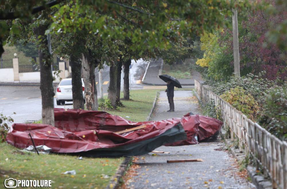 Ադրբեջանն ավիացիոն հարվածներ է հասցրել Շուշիին, կիրառել կասետային ռումբեր. զոհեր ու վիրավորներ չկան. Շուշիի քաղաքապետ