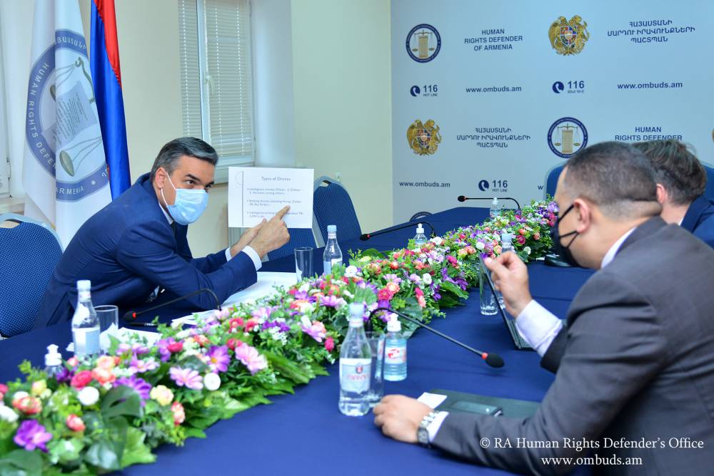 Արման Թաթոյանը միջազգային փորձագետներին է ներկայացրել Ադրբեջանի զինված ուժերի վայրագություններն ու մարդու իրավունքների խախտումները խաղաղ բնակիչների նկատմամբ