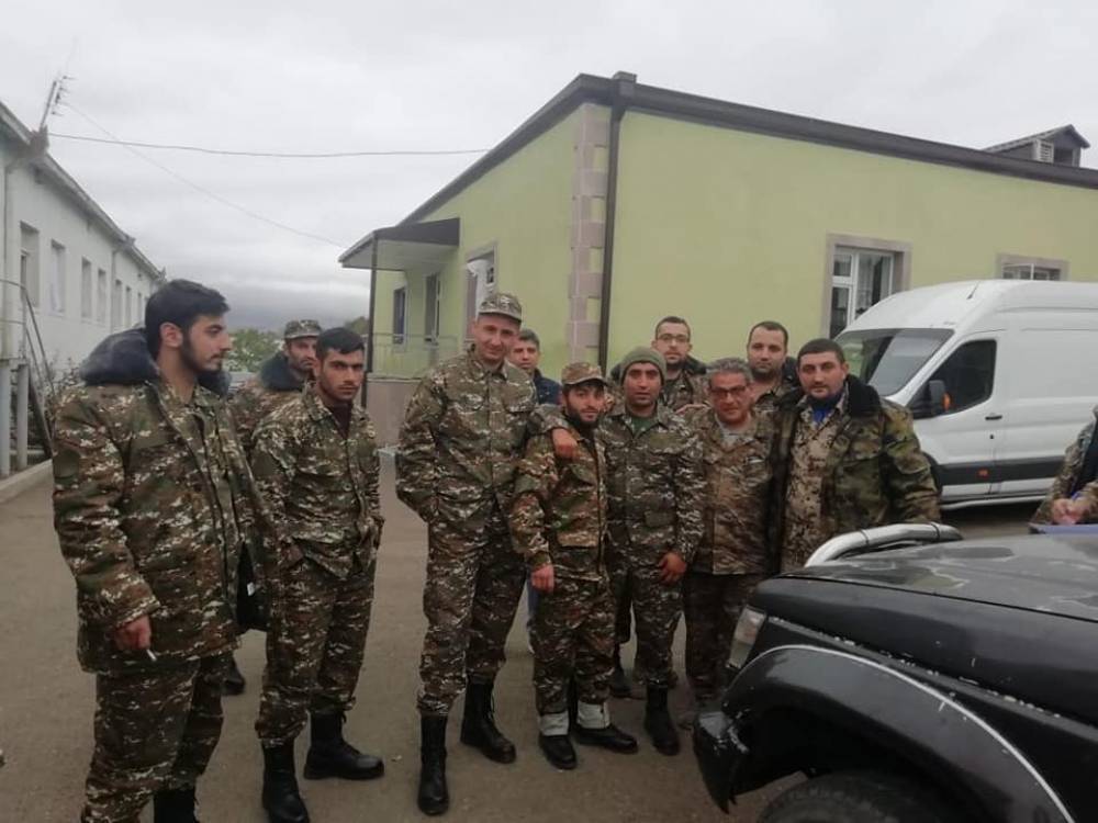 Արարատ քաղաքի ԲՀԿ տարածքային կառույցի հավաքագրած ջոկատը մեկնում է ռազմաճակատ