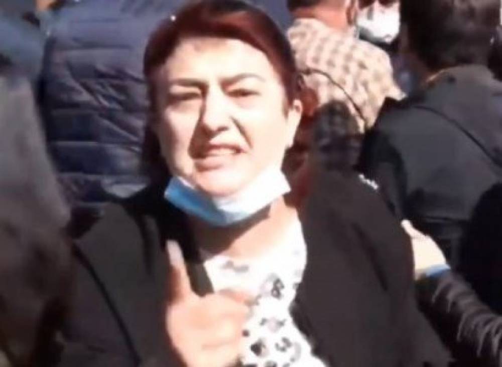 «Գալու են, քեզ, քո ընտանիքին թաքնված տեղից գտնելու են ու նույն հրապարակում վառելու են». արցախցի կինը՝ Փաշինյանին