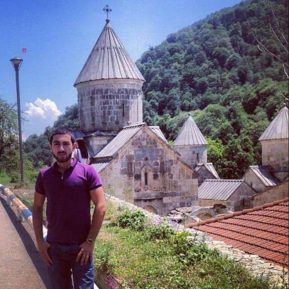 Մա՛մ, հիշում ես չէ՞, քեզ շատ եմ սիրում. հերոսացած 19-ամյա Դավիթի վերջին խոսքերն են զոհվելուց առաջ (տեսանյութ)