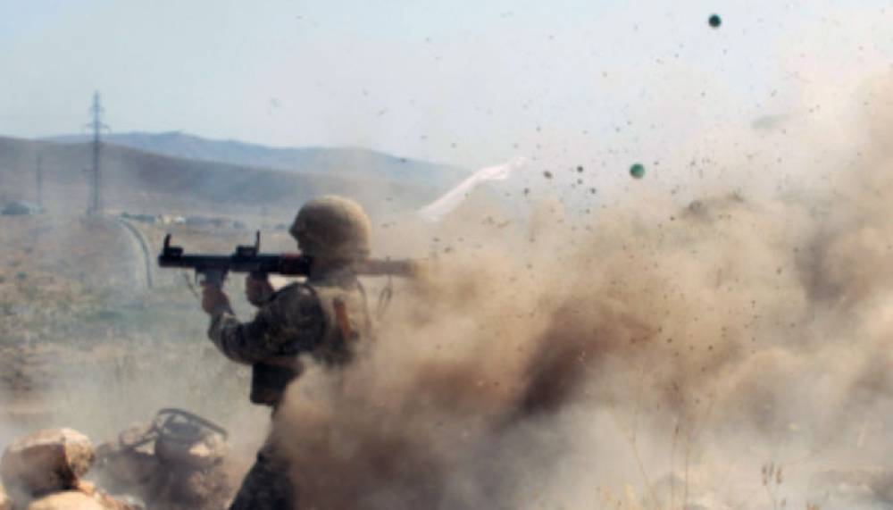 Գիշերը մարտերը շարունակվել են. առավել համառ մարտեր են եղել Շուշիի մերձակայքում եւ հարավարեւելյան հատվածում. ՊՆ խոսնակ