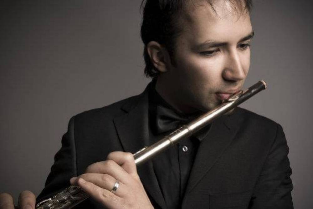 «Պատերազմն ընթանում է առաջնագծում եւ մարդկանց հոգիներում». Վալերի Տոլստով