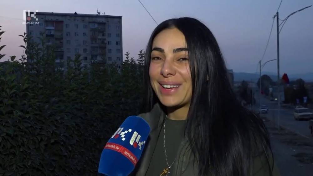 «Մենք շատ ուժեղ ենք». Ուսուցիչներն, իրավաբաններն ու ապագա բժիշկները կամավորական խմբով աշխատում են հոսպիտալում