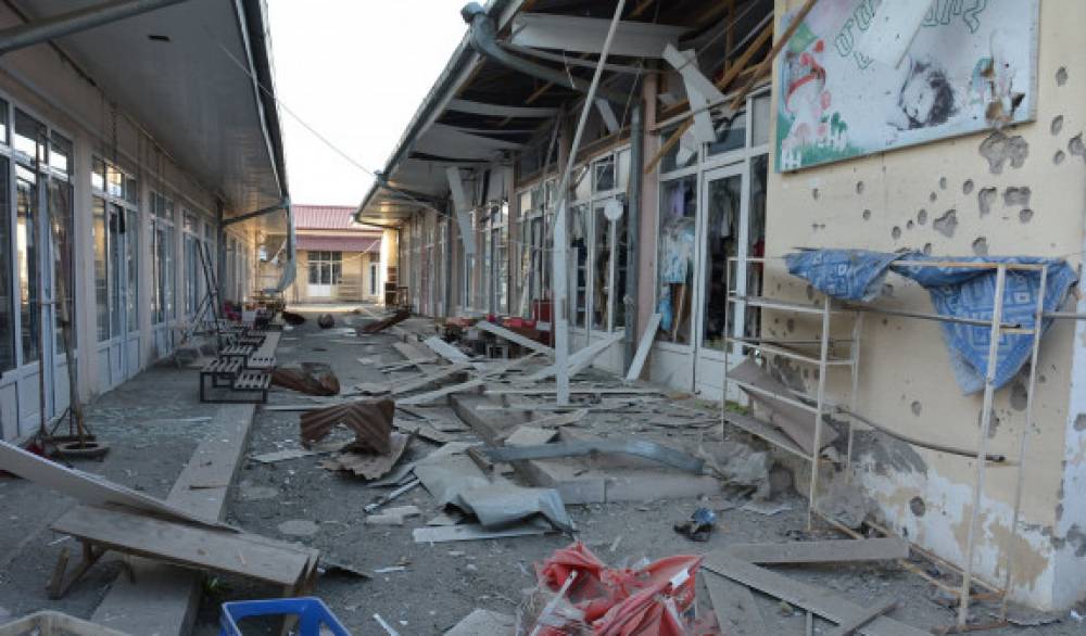 Կեսգիշերից հետո Ստեփանակերտում և մյուս քաղաքներում հարաբերական հանգիստ է, իսկ Շուշին հրթիռակոծվել է