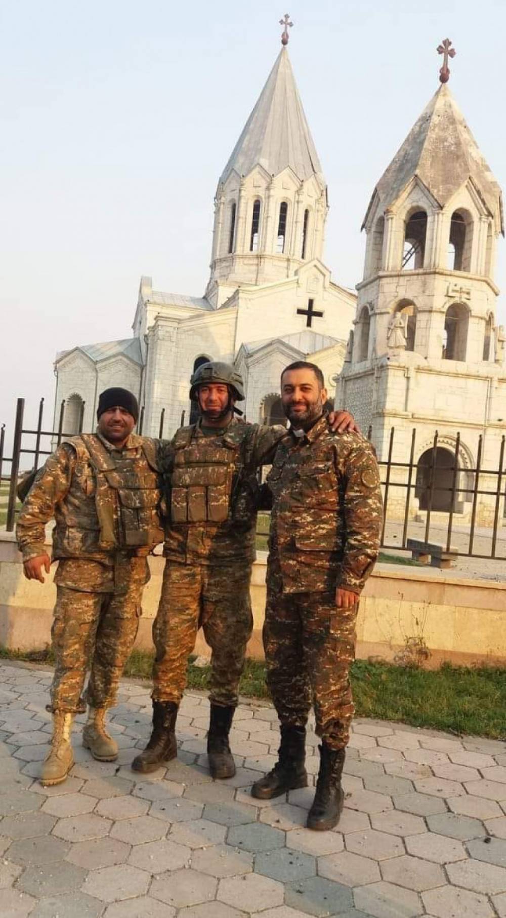 Տղե'րք, Շուշին ձեր կարիքն ունի, եկե՛ք. զինվորագրված Տեր Մանուկի կոչը՝ Արցախից