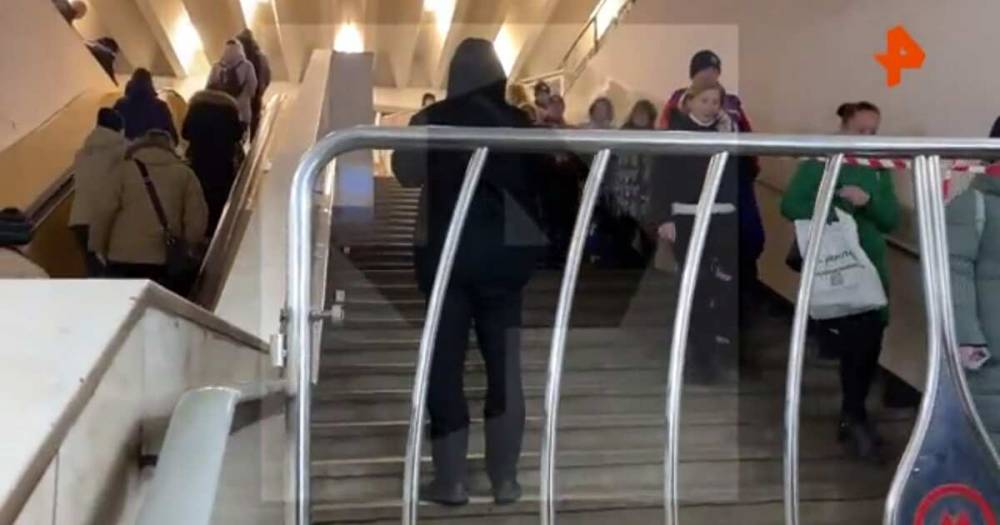 Տղամարդը կրակ է բացել մետրոյի նախասրահում