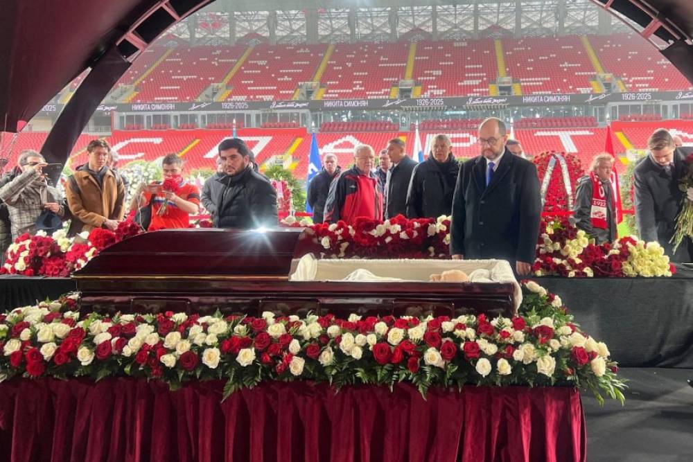 Արայիկ Հարությունյանը մասնակցել է Նիկիտա Սիմոնյանի հրաժեշտի արարողությանը