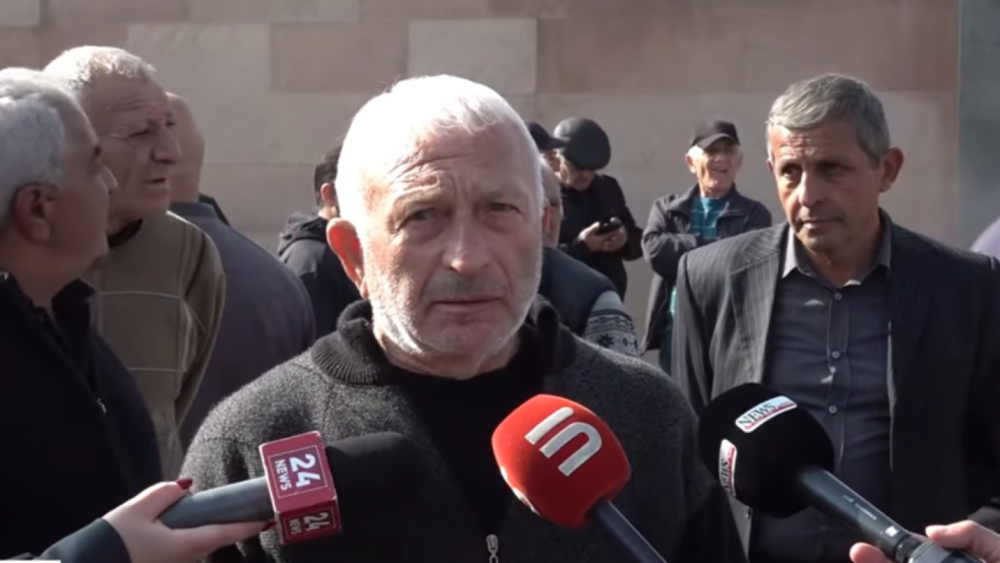 Ախտոյաններն ինչքան շուտ է՝ թող տները ծախեն հեռանան. Մերձավանի բնակիչ