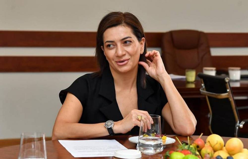 Չեմ կարողանում հանդուրժել այն մարդկանց, ովքեր առավոտից երեկո միայն իրենց փորն են լցնում` առանց ուղեղն աշխատեցնելու. Աննա Հակոբյան