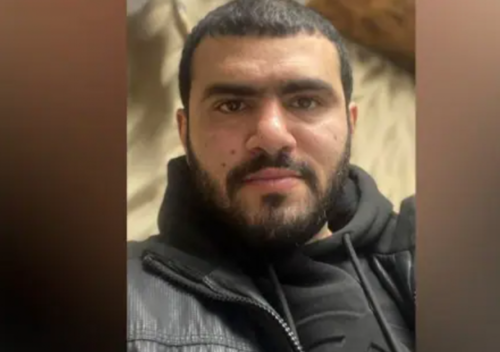 Նախքան սպшնվելը ՔՊ-ական բլոգերը, դեմքը փակած, մի քանի հոգու հետ հարձակվել է իրեն սպшնողի վրա. Մանրամասներ