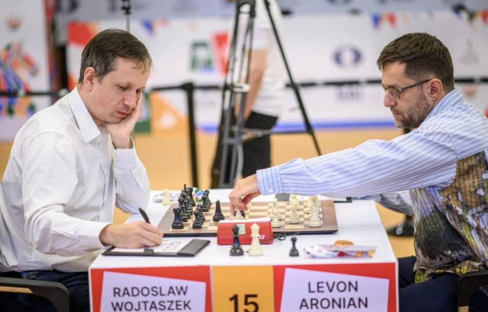 Աշխարհի գավաթ. Լևոն Արոնյանը առավելության է հասել Ռադոսլավ Վոյտաշեկի նկատմամբ