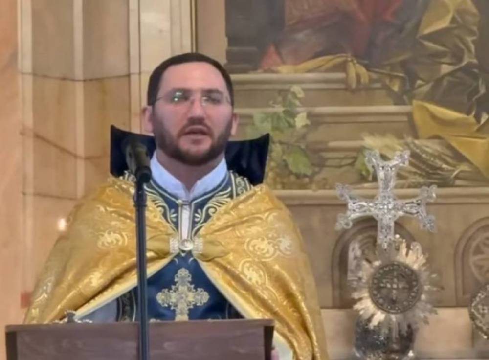 Դուք նմանվել եք առաջին կրակված փամփուշտից փախչող վախկոտների. Հայր Մաղաքիան՝ եկեղեցու դեմ արշավին միացած հոգևորականների մասին