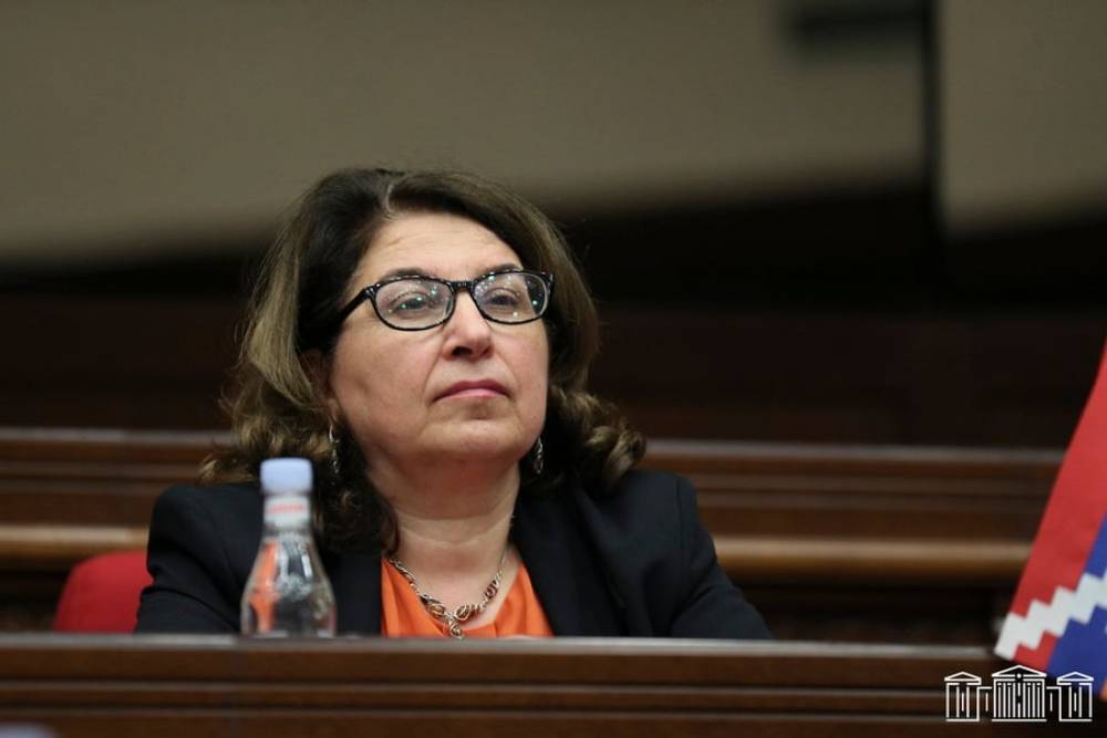 Կառավարությունն առաջ է քաշում «Հորս արև՝ բոլոր չարածներն անելու ենք» կարգախոսով բյուջե. Արմենուհի Կյուրեղյան