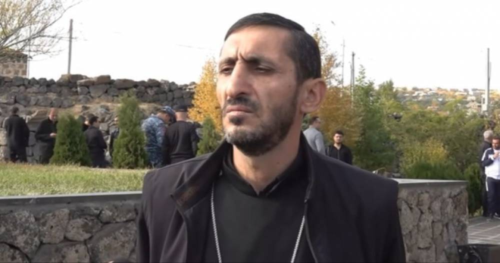 Ցավում եմ, որ այդքան իջավ Ստեփանը, շատերն իրենց արարողությունները տեղափոխում են Հովհաննավանքից․ Տեր Սարգիս